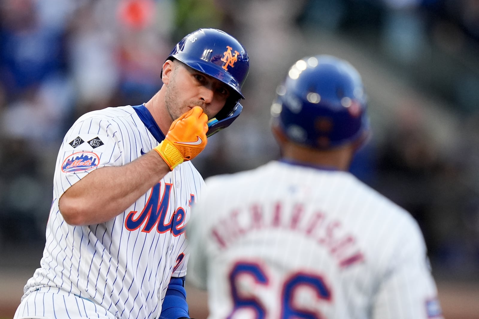 New York Mets' Pete Alonso celebrates a three-run home run against the Los Angeles Dodgers during the first inning in Game 5 of a baseball NL Championship Series, Friday, Oct. 18, 2024, in New York. (AP Photo/Frank Franklin II)