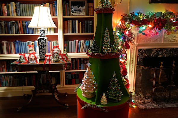 The Library of the White House in Washington, is decorated for the holidays, Monday, Dec. 2, 2024. (AP Photo/Susan Walsh)