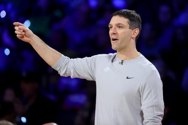 Oklahoma City Thunder head coach Mark Daigneault yells during the first half of the championship game against the Milwaukee Bucks in the NBA Cup basketball tournament Tuesday, Dec. 17, 2024, in Las Vegas. (AP Photo/Ian Maule)