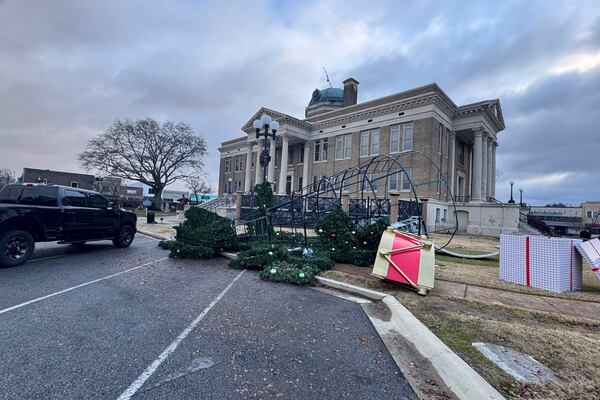 Damage from a storm through that rolled through the night before is seen at the heart of downtown on Sunday, Dec. 29, 2024, in Athens, Ala. (AP Photo/Lance George)