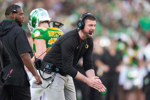 Oregon head coach Dan Lanning calls out to his players during the first half in the quarterfinals of the Rose Bowl College Football Playoff against Ohio State, Wednesday, Jan. 1, 2025, in Pasadena, Calif. (AP Photo/Mark J. Terrill)