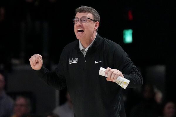 Vanderbilt head coach Mark Byington yells to his players during the first half of an NCAA college basketball game against Kentucky, Saturday, Jan. 25, 2025, in Nashville, Tenn. (AP Photo/George Walker IV)