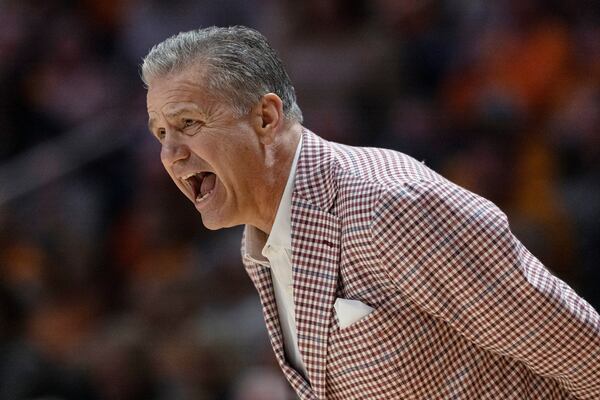 Arkansas head coach John Calipari yells his players during the first half of an NCAA college basketball game Saturday, Jan. 4, 2025, in Knoxville, Tenn. (AP Photo/Wade Payne)