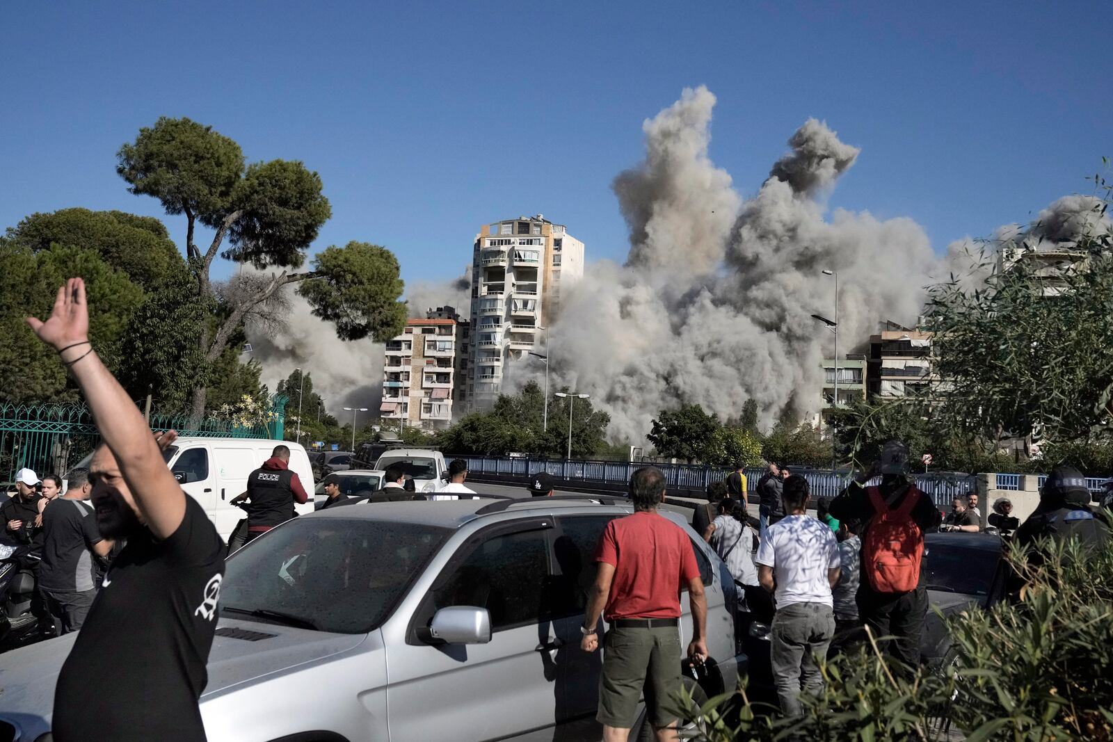 Smoke rises from a building that was hit by an Israeli airstrike in Ghobeiri, Beirut, Lebanon, Tuesday, Oct. 22, 2024. (AP Photo/Bilal Hussein)