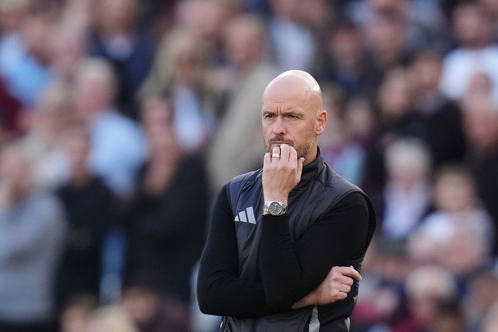 Manchester United manager Erik ten Hag on the touchline during the English Premier League soccer match between West Ham United and Manchester United at the London Stadium in London, Sunday, Oct. 27, 2024. (John Walton/PA via AP)