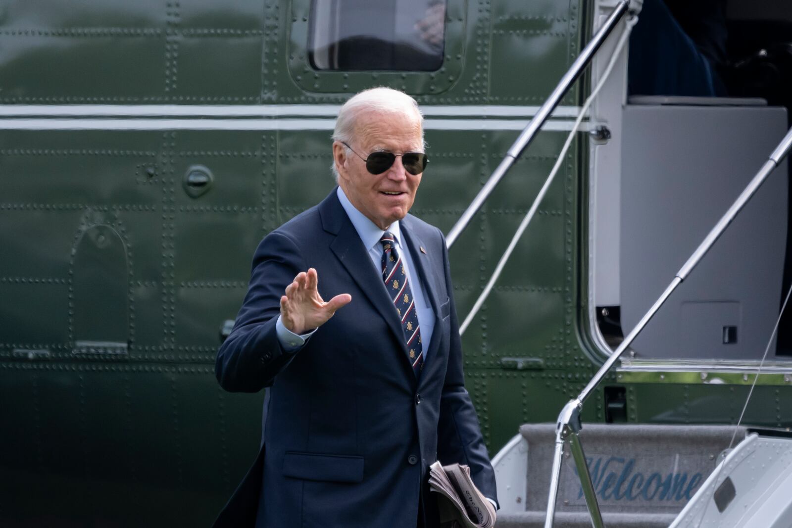 President Joe Biden walks from Marine One as he arrives on the South Lawn of the White House in Washington, Monday, Nov. 4, 2024. (AP Photo/Ben Curtis)